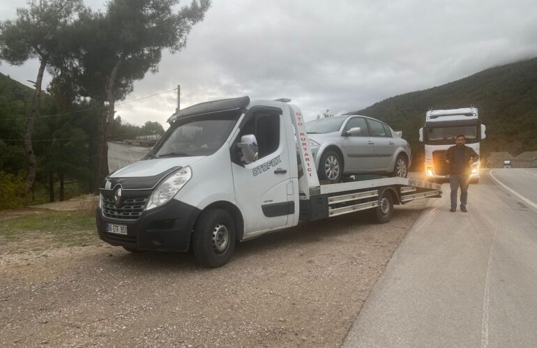 ankaya oto kurtarma Keçiören oto kurtarma Yenimahalle çekici hizmeti Altındağ yol yardım Mamak oto çekici Etimesgut acil çekici Sincan araç kurtarma Dış İlçeler: Gölbaşı oto kurtarma Pursaklar yol yardım Elmadağ oto kurtarma Akyurt oto çekici Kahramankazan çekici hizmeti Beypazarı oto kurtarıcı Polatlı araç taşıma Nallıhan araç kurtarma Haymana çekici çağırma Çubuk oto çekici Kalecik yol yardım Kızılcahamam oto kurtarma Ayaş oto çekici Şereflikoçhisar yol yardım Evren araç kurtarma Güdül acil çekici hizmeti
